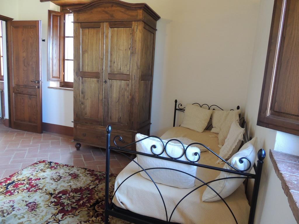 Agriturismo Pianoia Пиенца Екстериор снимка